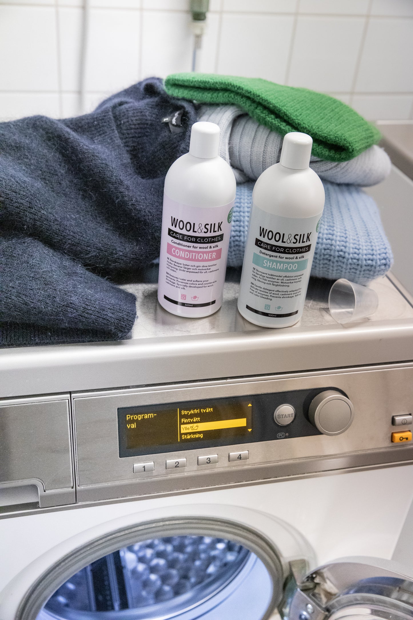 DETERGENT FOR WOOL, CASHMERE AND SILK - WOOL & SILK SHAMPOO + CONDITIONER